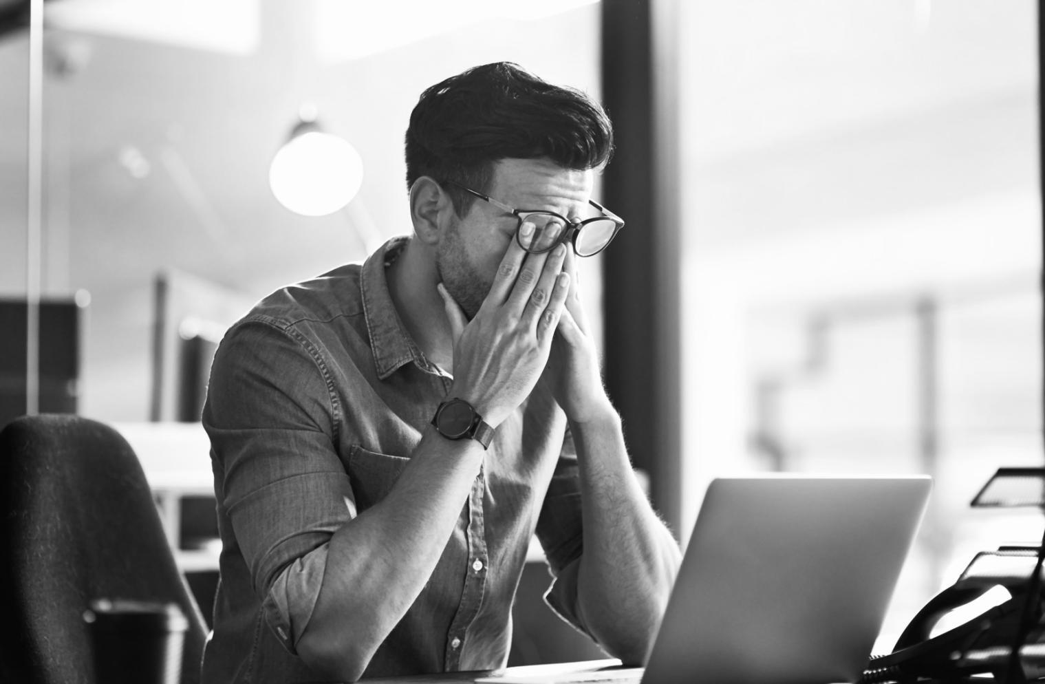 Étudiants travaillant sur des exercices d'allocation budgétaire
